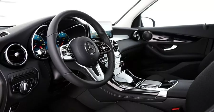 mercedes glc offerta interni volante