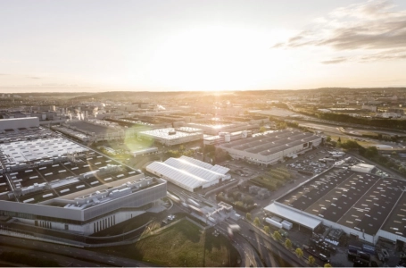 Factory 56 Mercedes-Benz