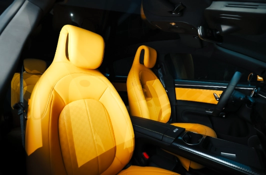 smart #6 interni con pelle nappa e design Mercedes