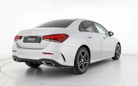 mercedes classe a sedan usata grigia posteriore