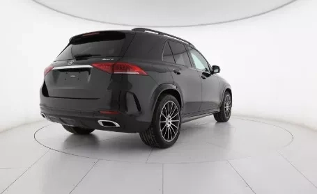 mercedes gle noleggio posteriore