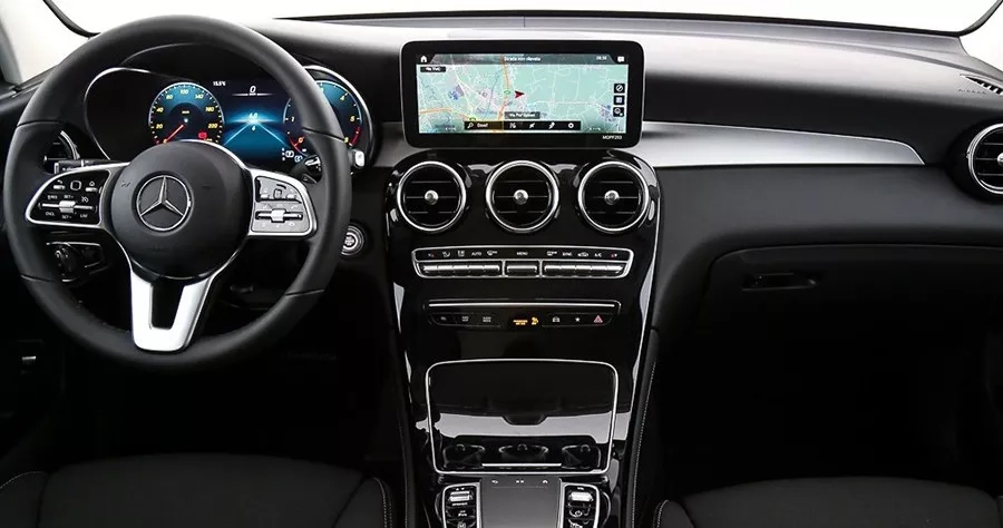 mercedes glc offerta interni plancia