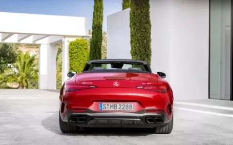 nuova mercedes sl amg design posteriore