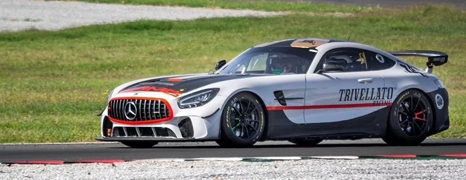 amg gt4 grigia del team trivellato racing
