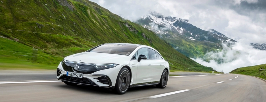 mercedes eqs berlina bianca