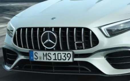 mercedes classe a 45 amg esterni mascherina