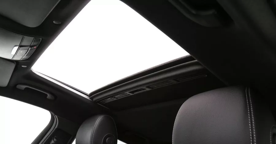 mercedes eqc in offerta tettuccio scorrevole