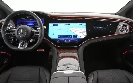 mercedes eqs amg interni volante