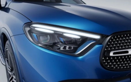 nuovo design dei fari posteriori per Mercedes GLC Coupe