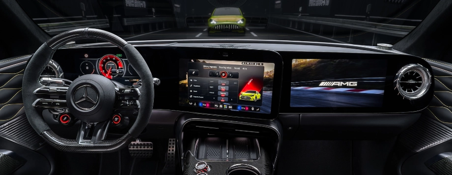 AMG GT 4 porte interni