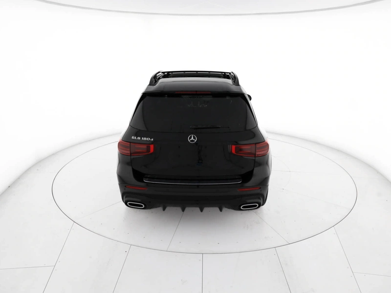 Mercedes GLB 180 d amg line advanced plus auto wrap360