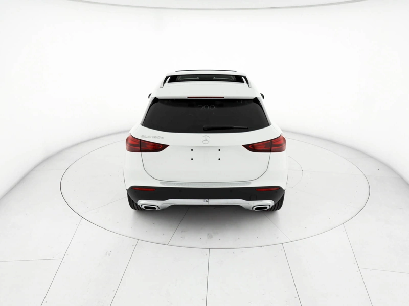 Mercedes GLA 180  d Automatic wrap360