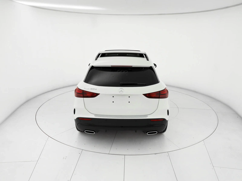Mercedes GLA 180 d amg line advanced plus auto wrap360