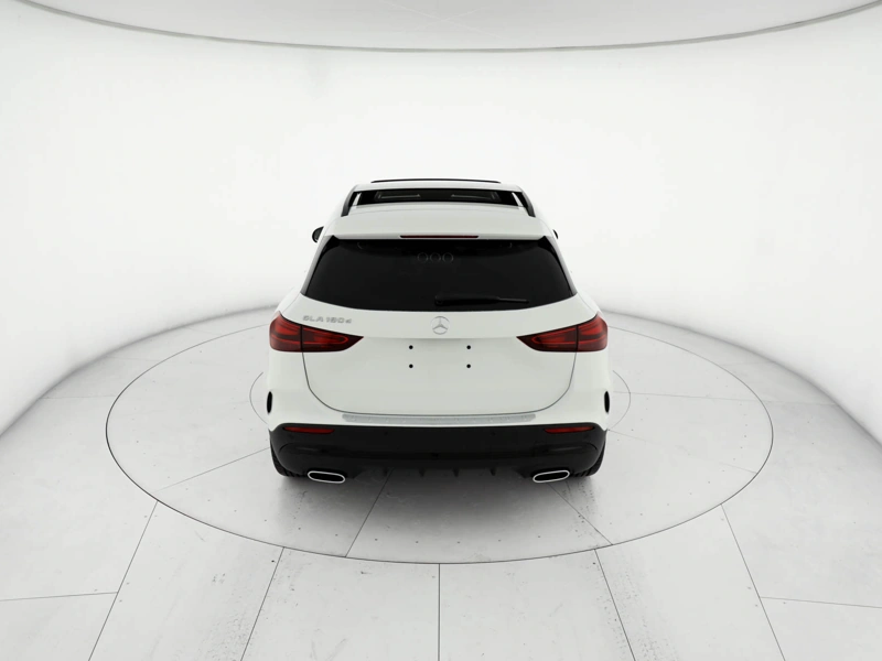 Mercedes GLA 180 d amg line advanced plus auto wrap360