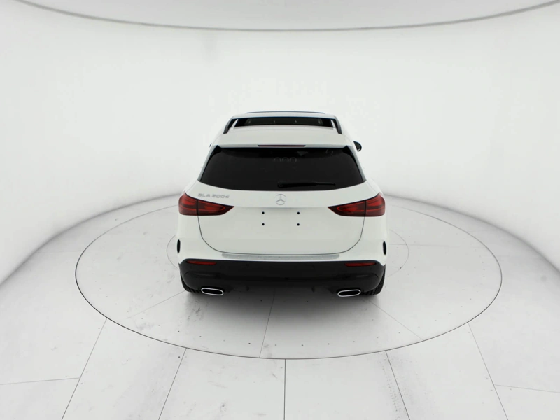 Mercedes GLA 200 d amg line advanced plus tech edition auto wrap360