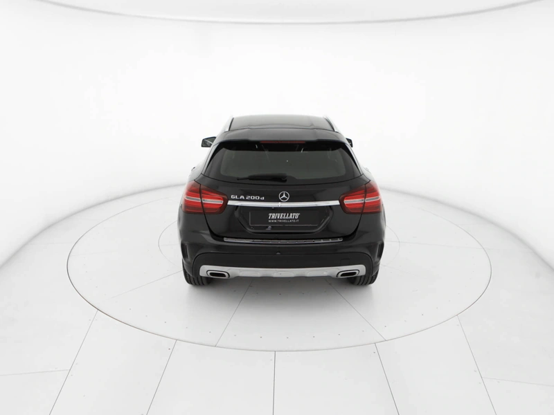 Mercedes GLA 200 d premium auto wrap360