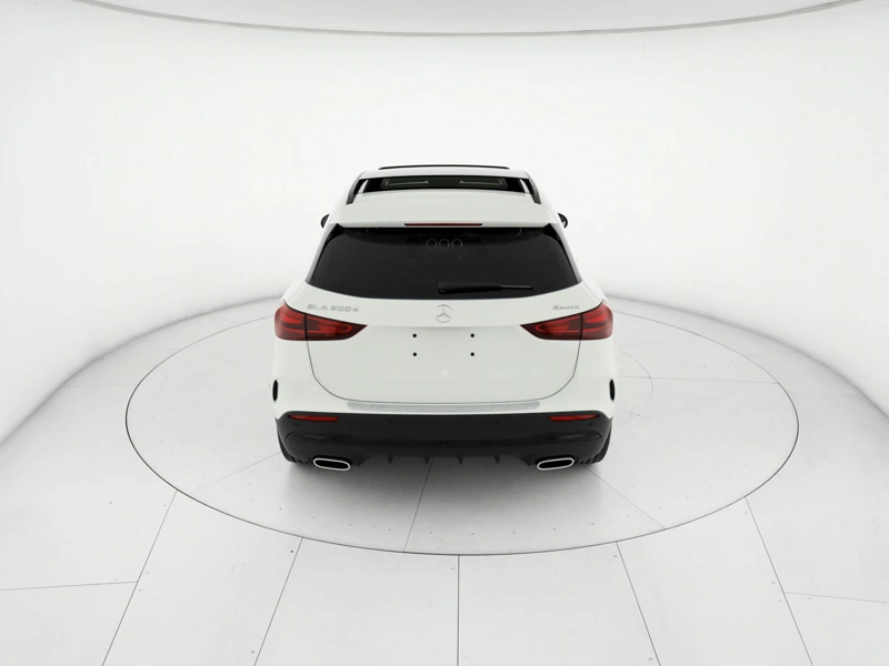 Mercedes GLA 200 d amg line advanced plus 4matic auto wrap360