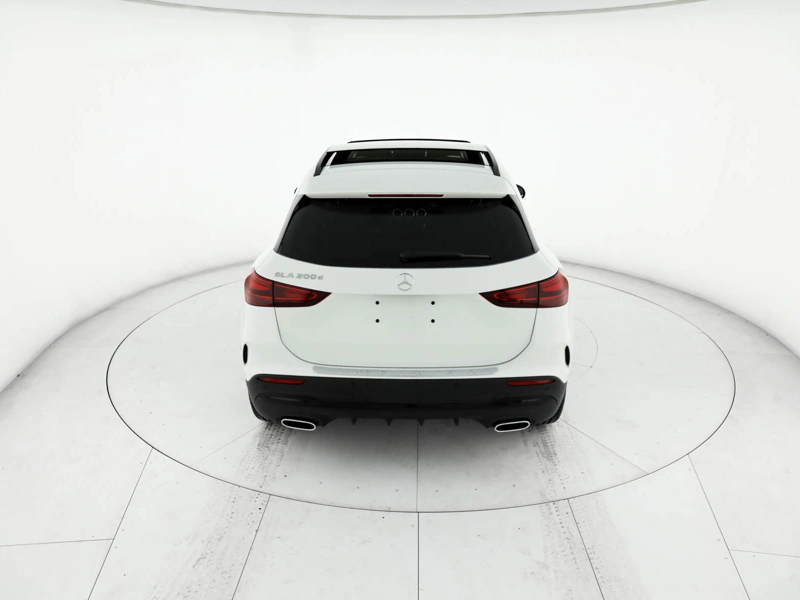 Mercedes GLA 200 d amg line extra auto wrap360