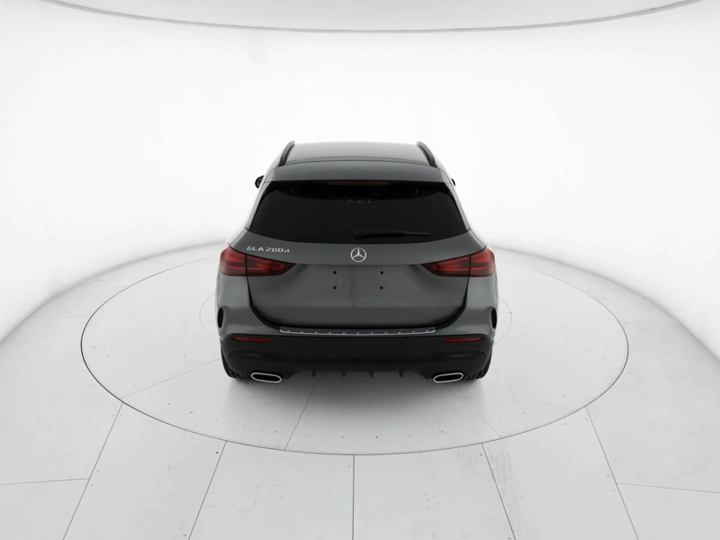 Mercedes GLA 200 d amg line advanced plus auto wrap360