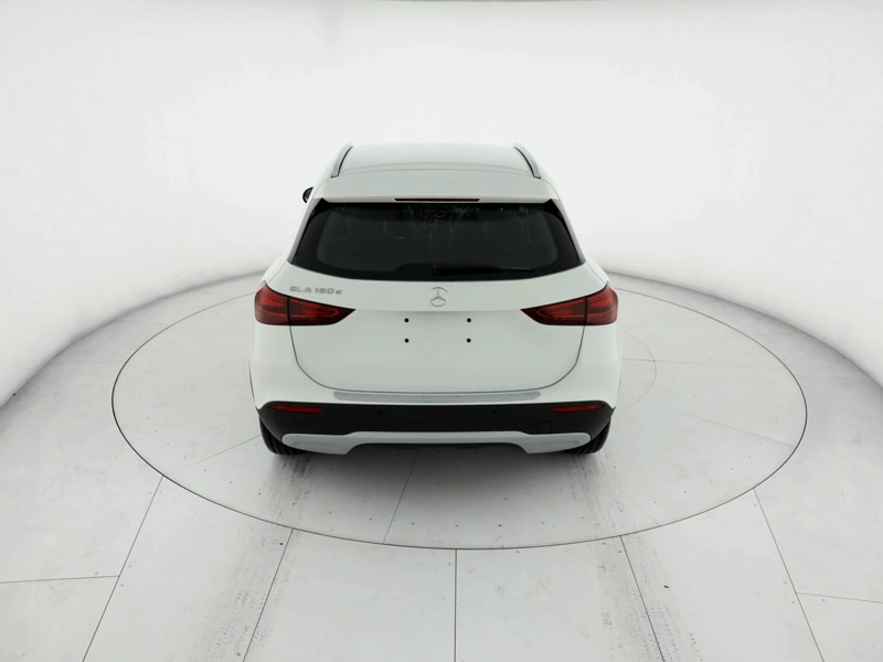 Mercedes GLA 180 d advanced auto wrap360