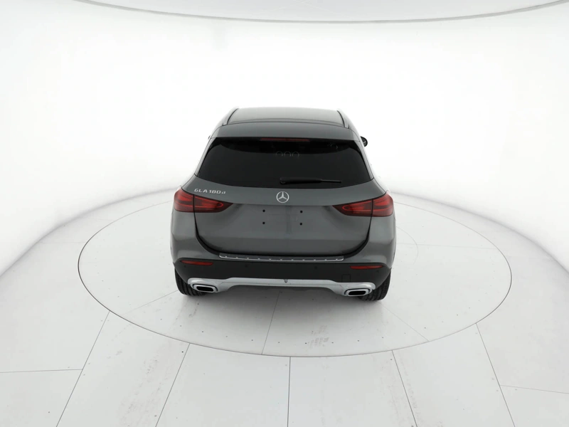 Mercedes GLA 180 d progressive advanced auto wrap360