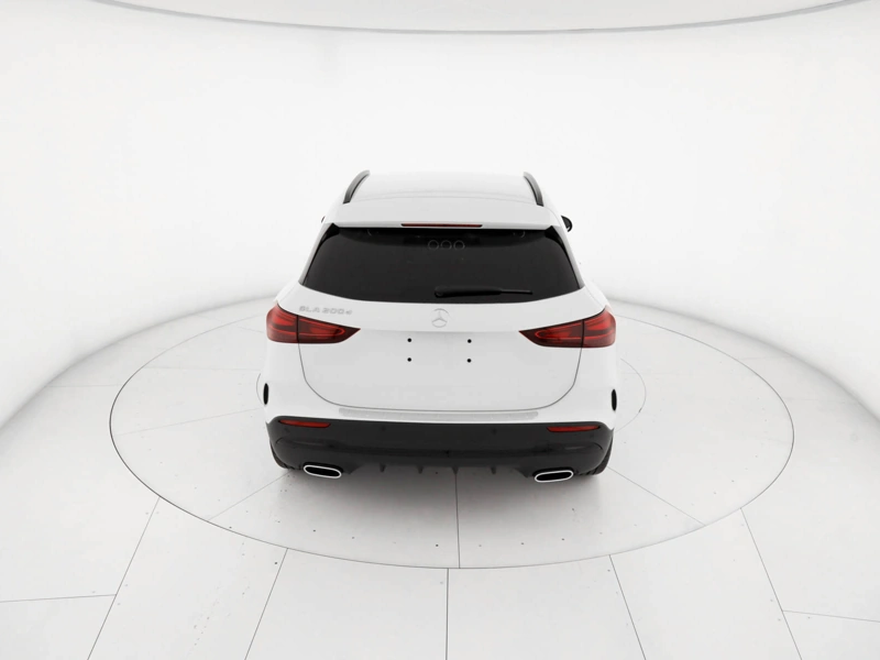 Mercedes GLA 200 d automatic wrap360