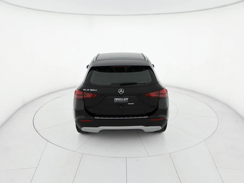 Mercedes GLA 180 d executive auto wrap360