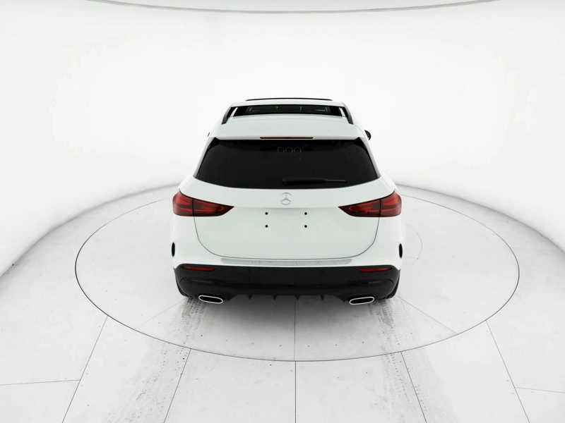 Mercedes GLA 200 d amg line advanced plus 4matic auto wrap360