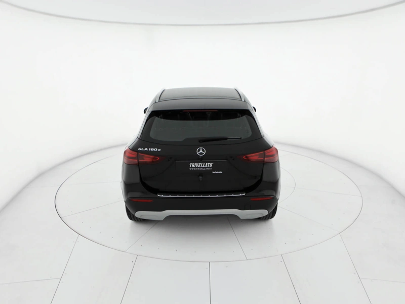 Mercedes GLA 180 d executive auto wrap360