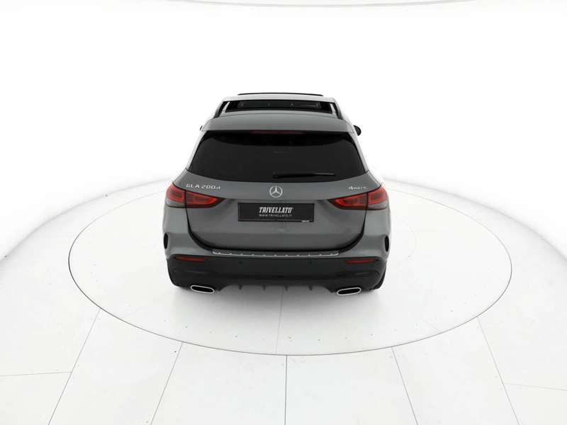 Mercedes GLA 200 d premium 4matic auto wrap360