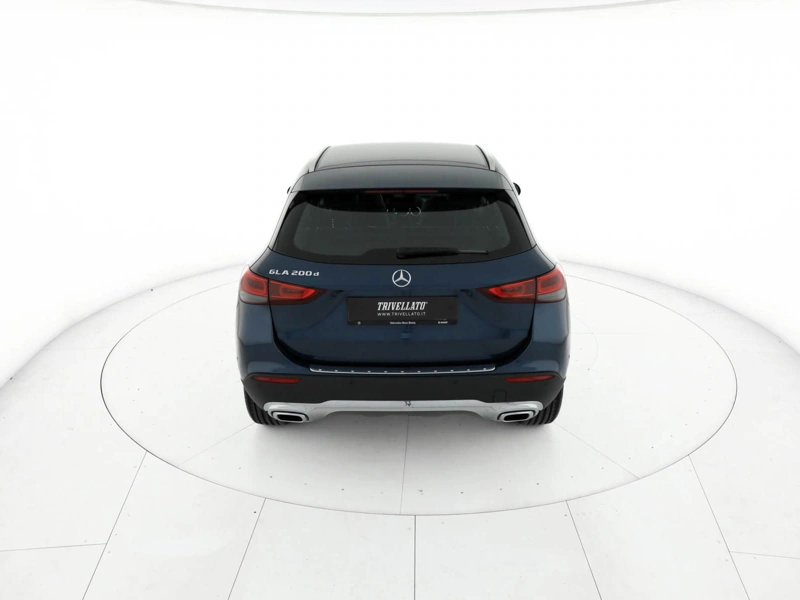 Mercedes GLA 200 d sport plus auto wrap360