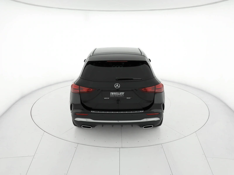 Mercedes GLA 200 d amg line premium 4matic auto wrap360