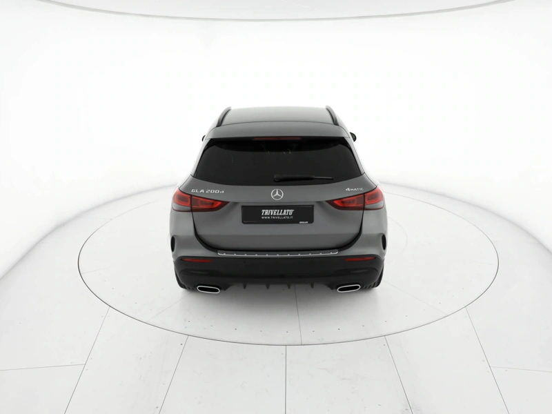 Mercedes GLA 200 d premium 4matic auto wrap360