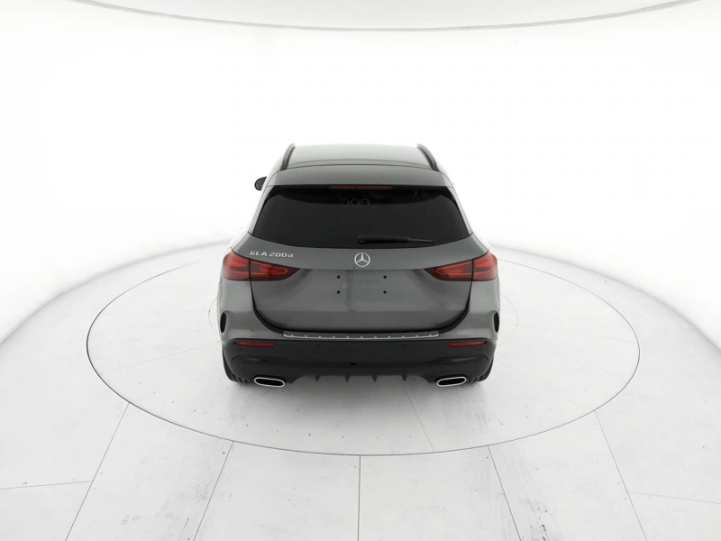 Mercedes GLA 200 d Automatic wrap360