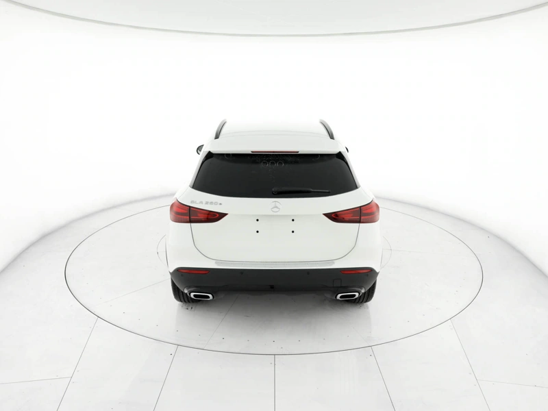 Mercedes GLA 250 e Plug-in hybrid wrap360