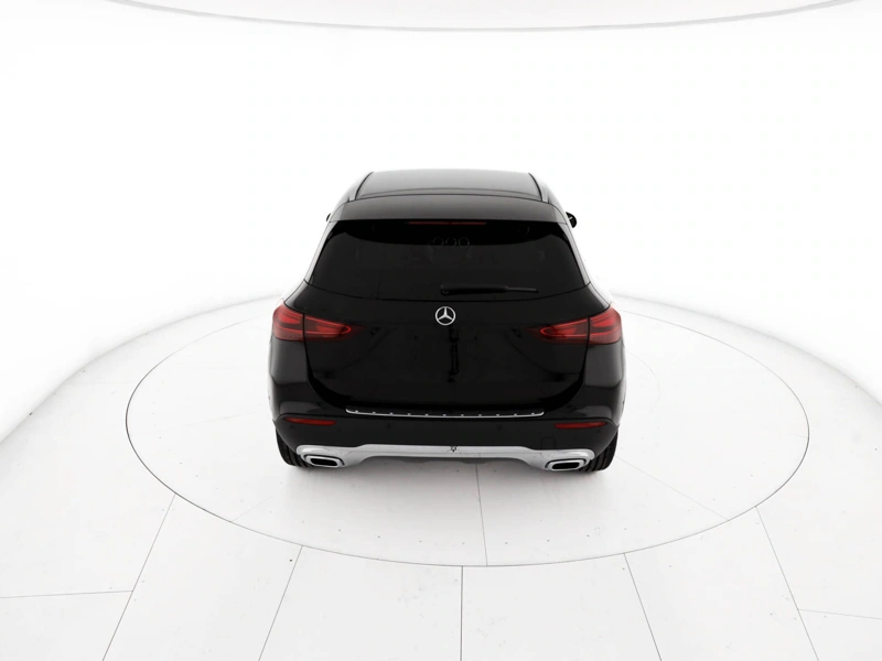 Mercedes GLA 200 d automatic wrap360