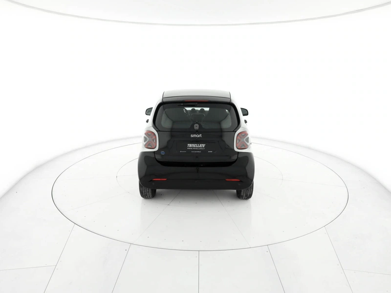 Smart Fortwo eq berlin black passion 22kw wrap360