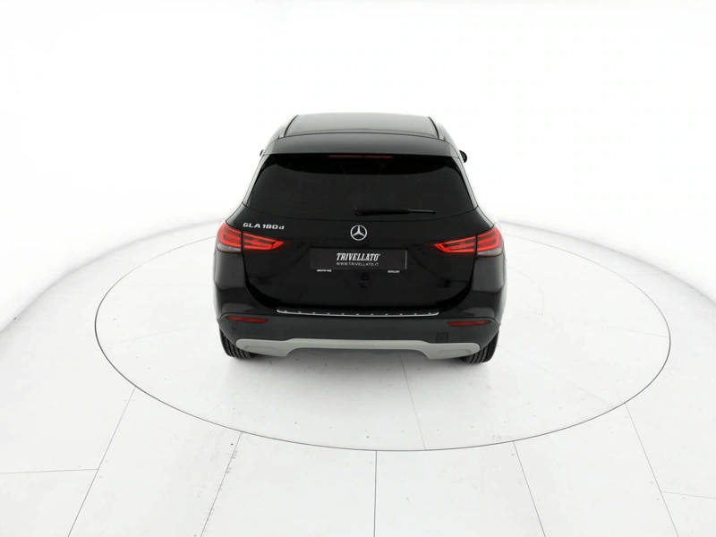 Mercedes GLA 180 d executive auto wrap360