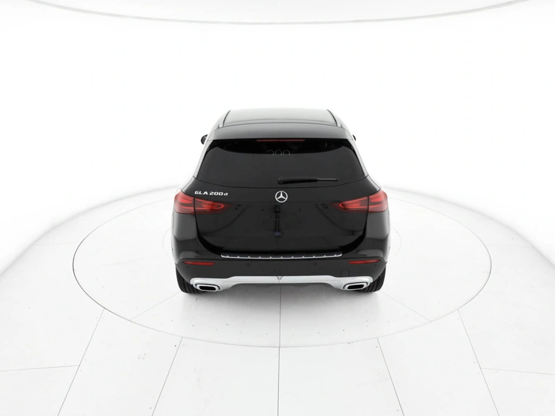 Mercedes GLA 200 d automatic wrap360