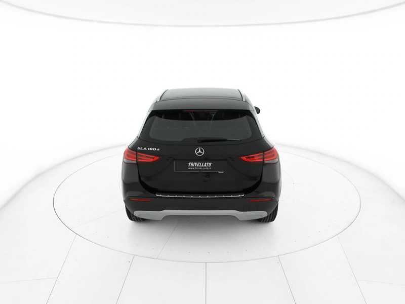 Mercedes GLA 180 d executive auto wrap360