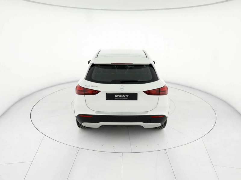 Mercedes GLA 180 d advanced auto wrap360