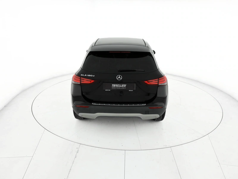 Mercedes GLA 180 d executive auto wrap360