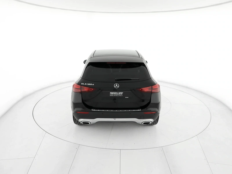 Mercedes GLA 180 d progressive advanced auto wrap360