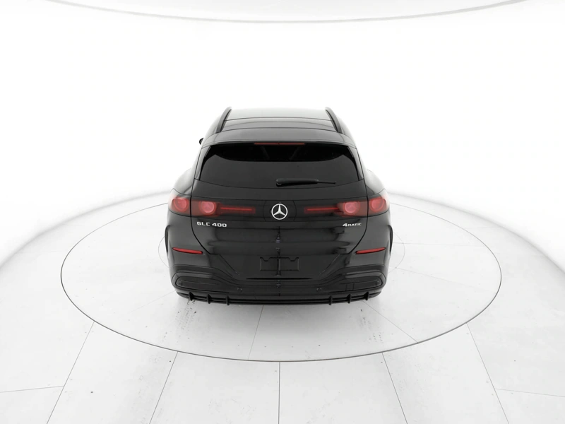 Mercedes GLC 400 4MATIC con tecnologia EQ wrap360